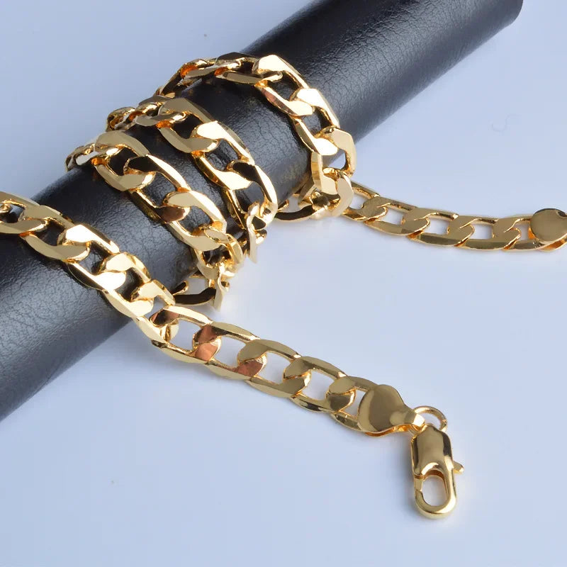 Classic Sideways Chain Necklace
