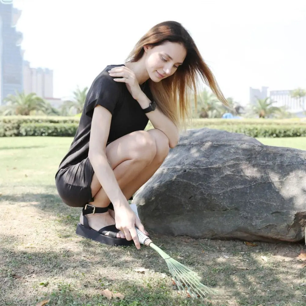 Gardening Tools 15.5 Inch 9Teeth Garden Rake Comfort Grip Green Grass Rake Iron Durable Hand Rake Lawns