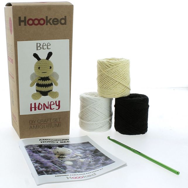 DIY Crochet Kit Honey Bee PAK279-2