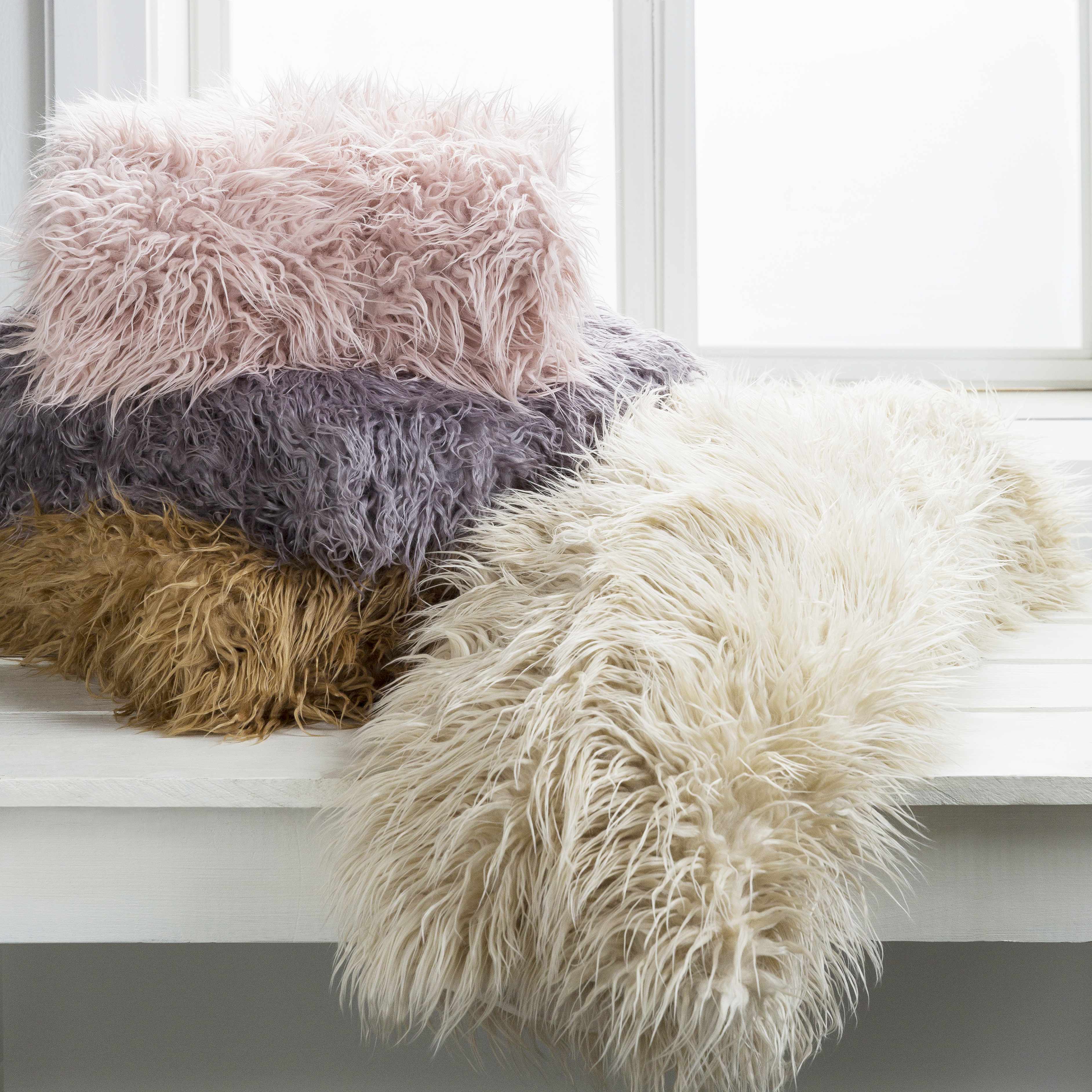 Shandaken Throw Blanket - Clearance-2