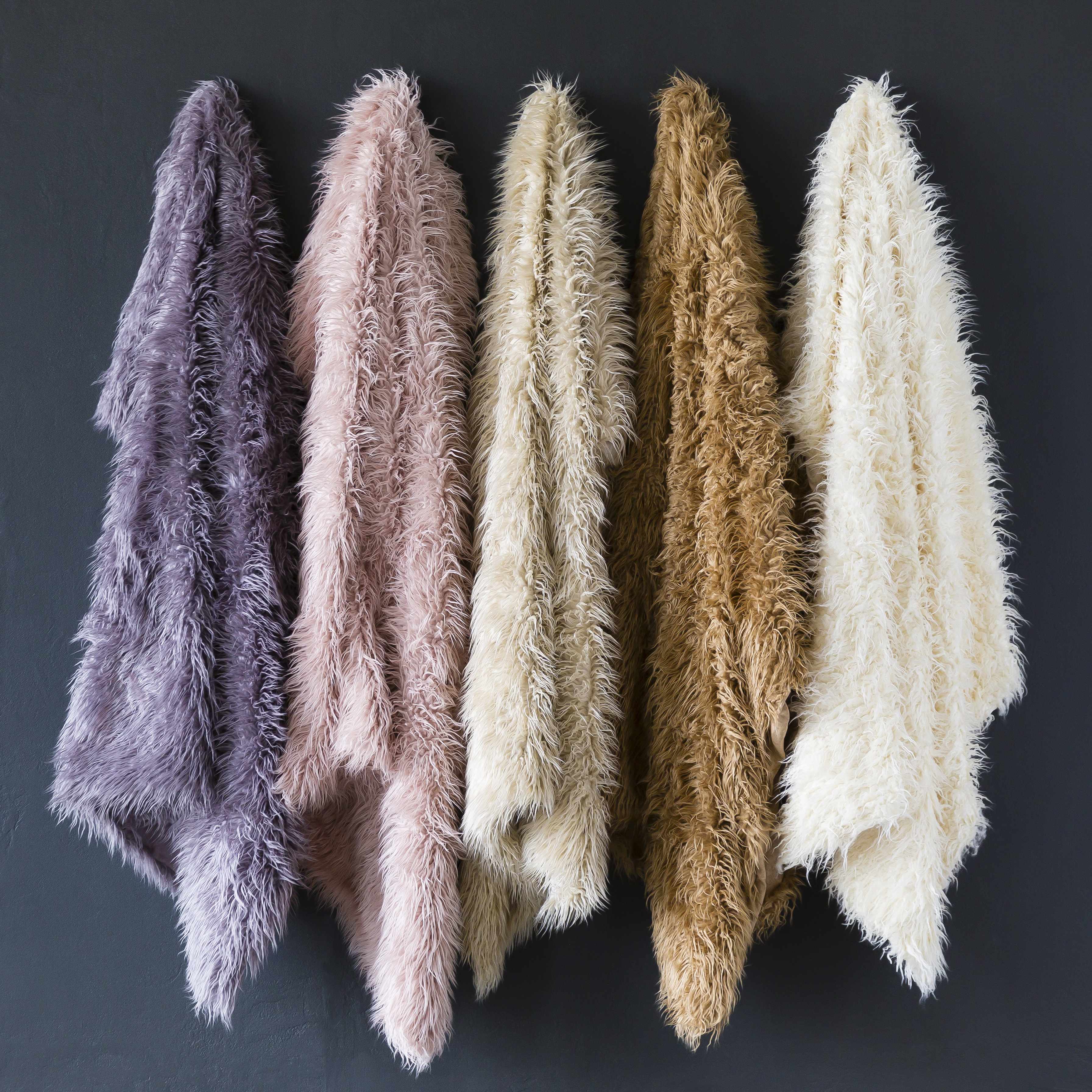 Shandaken Throw Blanket - Clearance-1